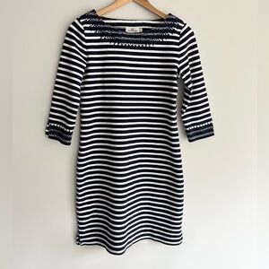 Vineyard Vines Navy and White Striped Embroidered Dress Small